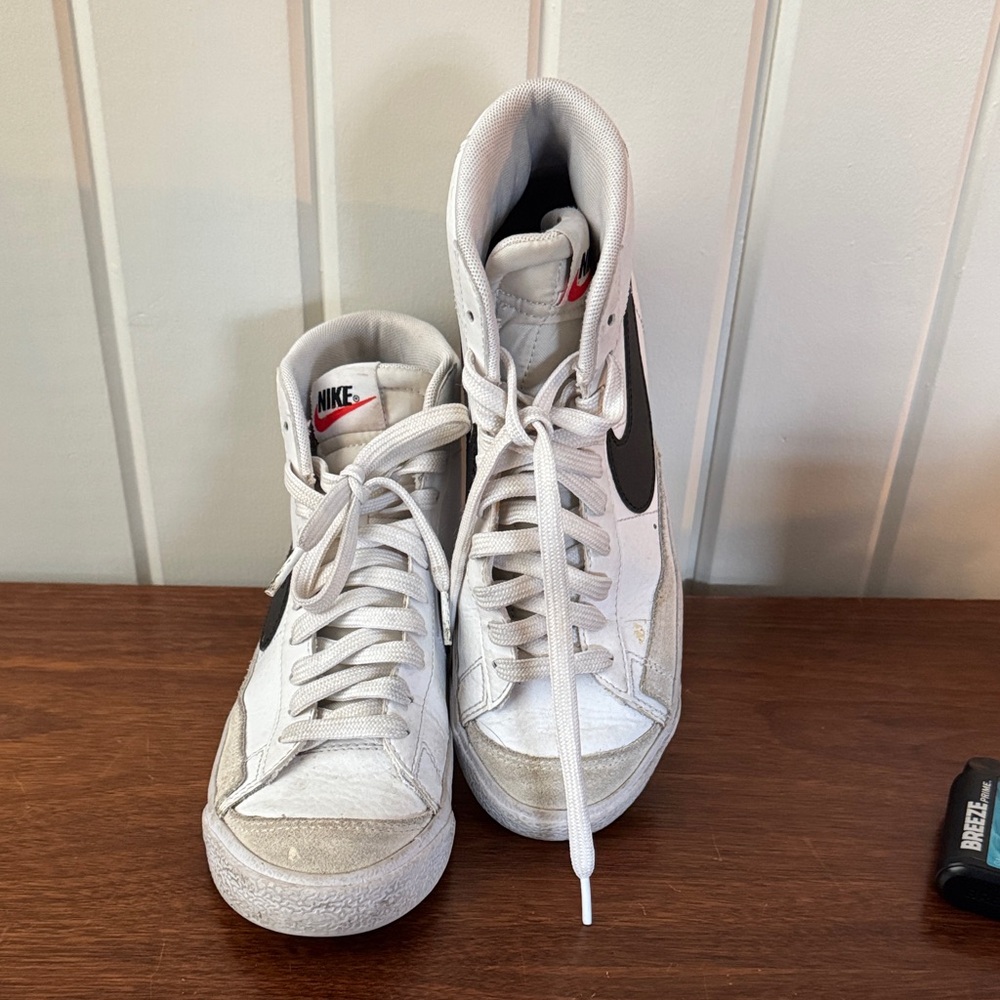 Nike High-Top Sneakers in White and Black with Red Accents